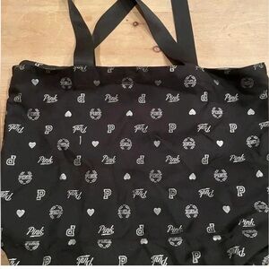 NWOT PINK Victoria’s Secret travel/gym/Athleisure/weekender bag black/silver